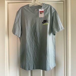 Men's Large Nike Tee NWT